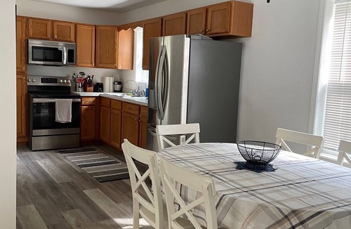 Barnstead House | Lake Escape, Dog-Friendly