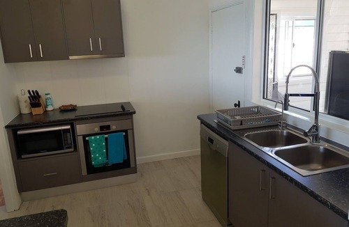 Mannering Park House | Lake Escape - Lake Macquarie