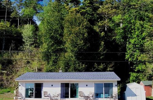 Lake Township House | Lake Escape - Private Lakefront With Kayaks!