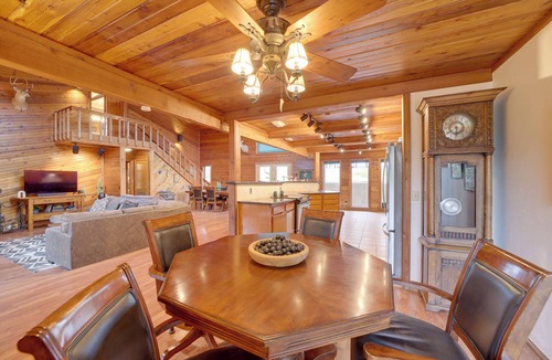 Longtown Cabin | Lake Eufaula Cabin w/Dock at Nine Marina