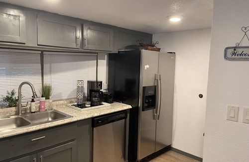 Canadian House | Lake Eufaula, OK - Neighborhood Boat ramp, Pet Friendly
