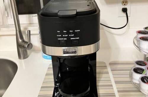 Lake Hopatcong Apartment | Lake Facing Commute Friendly Sunny & Serene House