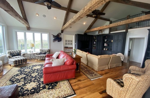 Lexington House | Lake/Farm Retreat-Getaway