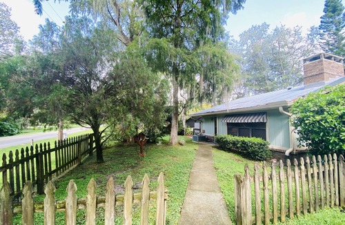 DeLand Apartment | Lake Forest Retreat