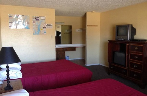 Alba Hotel | Lake Fork Marina & Motel