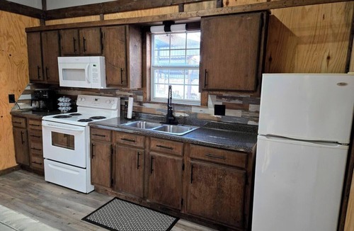 Quitman House | Lake Fork-Waterfront-Boat Ramp- nDock
