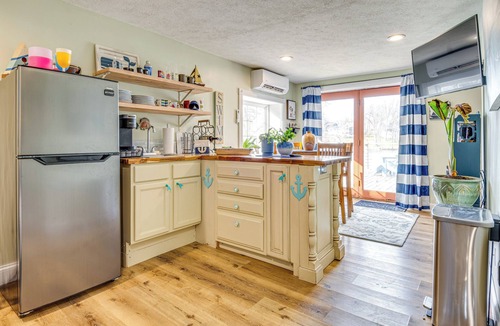 Monticello Apartment | Lake Freeman Gem w/Dock Access & Sunset View!