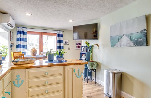 Monticello Apartment | Lake Freeman Gem w/Dock Access & Sunset View!