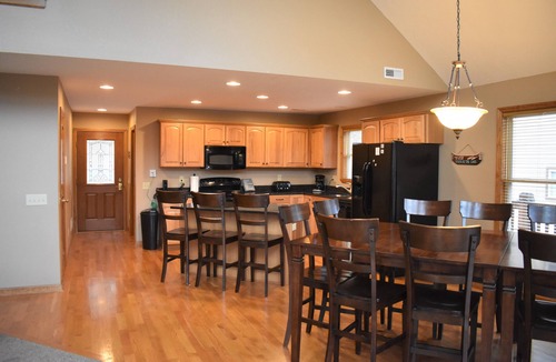 Lakeside Estates House | LAKE FRONT! 15 Beds, 2 kitchens, 2 living rms, HUGE dock w 2 covered boat slips!