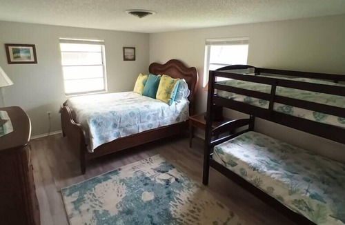 Venice Gardens House | Lake Front Beach Get-A-Way!