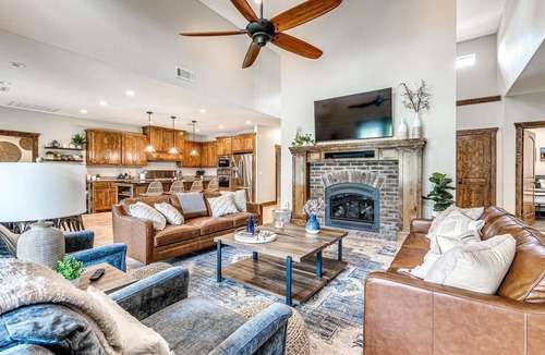 Eufaula House | Lake front, Boat slip access, Sauna, Fire pit