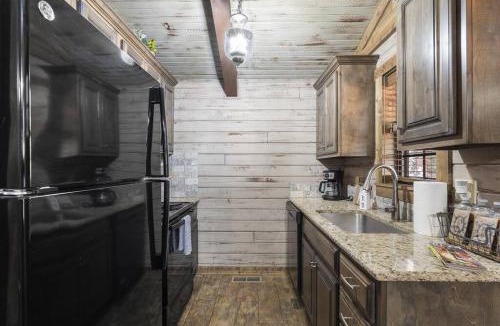 Indian Point House | Lake Front Cabin on Indian Point