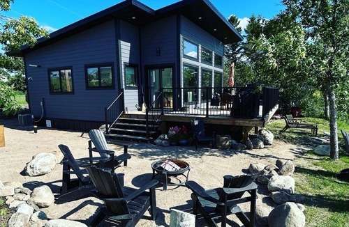 Silton Cabin | Lake front cabin on Last Mountain Lake