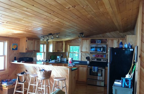 Poland Cabin | Lake Front Cabin on the Upper Range Pond