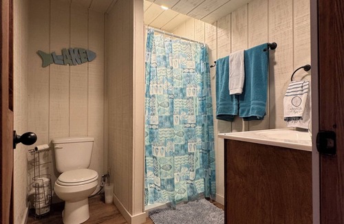 Quinlan Cabin | Lake Front Cabin with Marina Access