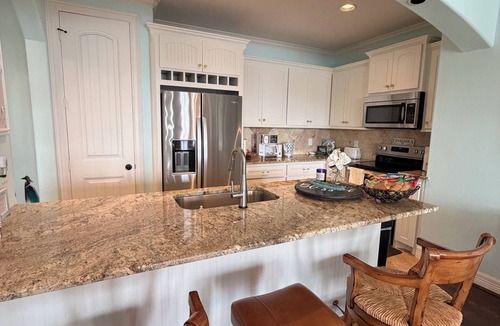 Onalaska Condo | Lake Front Condo, 3-bedrooms, 2-full bathrooms. Lake Livingston