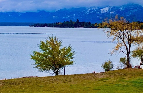 Polson Condo | Lake Front condo with water access