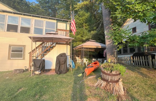 Salisbury Cottage | Lake Front Cottage with great beach and swimming. Afternoon sun, great sunsets.