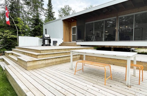 Little Bullhead Cottage | Lake Front Eco Friendly Cottage and Spa