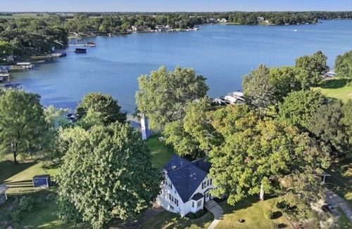 Powers Lake House | Lake Front Family get away