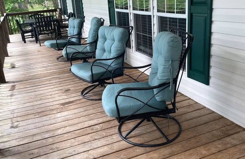 Iva House | LAKE FRONT GET-AWAY, with private dock.