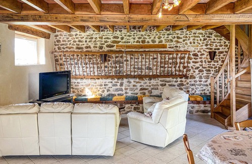 Moitron-sur-Sarthe House | Lake front home in Moitron-sur-Sarthe