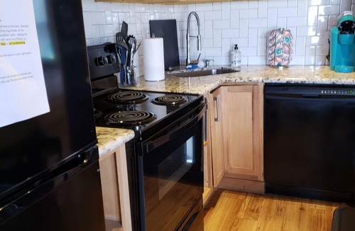 Little Elm House | Lake front hidden gem . Push the reset button. Come find your calm.Pet friendly
