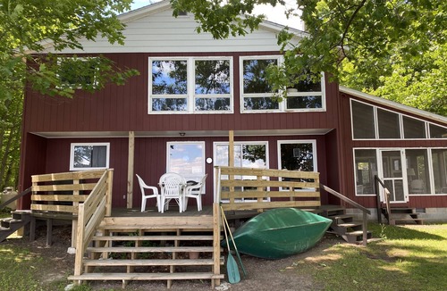 Town of Hounsfield Cottage | Lake Front Historic Sackets Harbor.