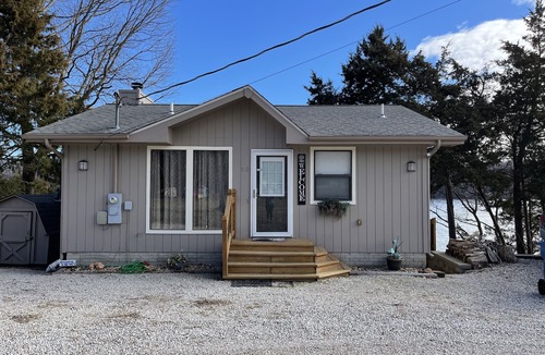 Sunrise Beach House | Lake Front Home/*Amazing Views!