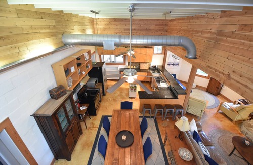 Whitney House | LAKE FRONT HOME! Direct access to the water.