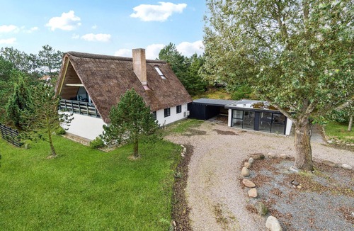 Sønderstrand House | Lake front home in Rømø with WiFi