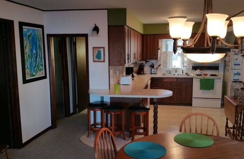 Elk Rapids Cottage | Lake Front House on Beautiful Birch Lake