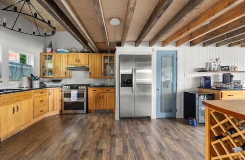 Copake Lake House | Lake Front House with Rustic and Charming Feel