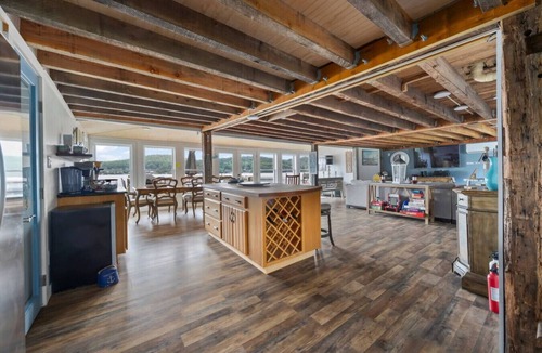 Copake Lake House | Lake Front House with Rustic and Charming Feel