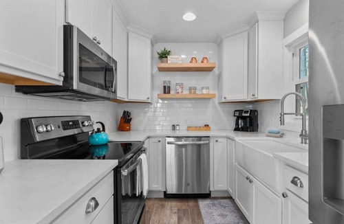 Winneconne House | LAKE FRONT! Kayaks|Paddleboards