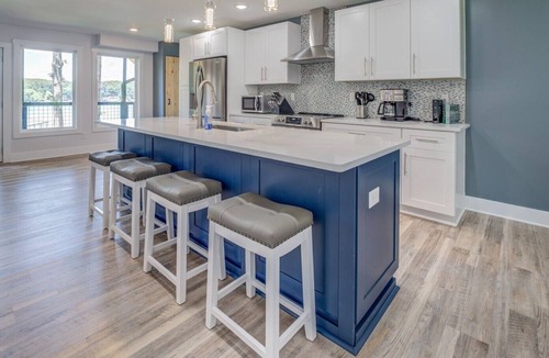 Mansfield House | Lake Front Living, with fire pit and dock!