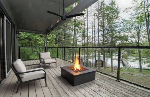 Selwyn Cottage | Lake Front Living- YEAR AROUND!- 4bdrms, Laundry, Large Balcony Big Waterviews