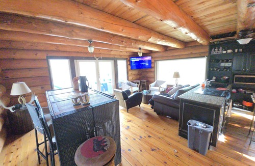 Irondale Cabin | Lake Front Log Cabin