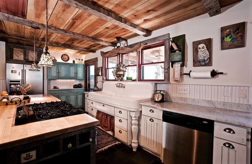 Sevierville Cabin | LAKE FRONT LOG CABIN ON DOUGLAS LAKE IN THE GREAT SMOKY MOUNTAINS