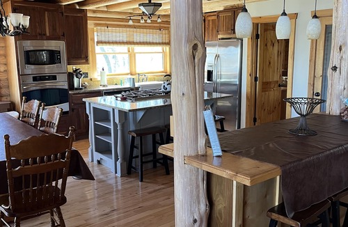 Shell Knob Cabin | Lake Front Log Home.12 Acres on Private Cove