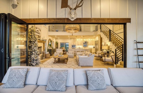 Morganton House | Lake Front Luxury Pool Hot Tub Dock Summer booking