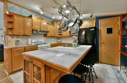 Broadalbin House | Lake Front Oasis/Private Beach/Epic Sunsets