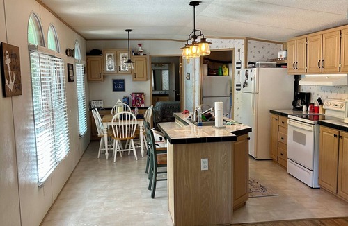 Clarksville House | Lake Front Paradise