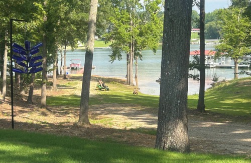 Clarksville House | Lake Front Paradise