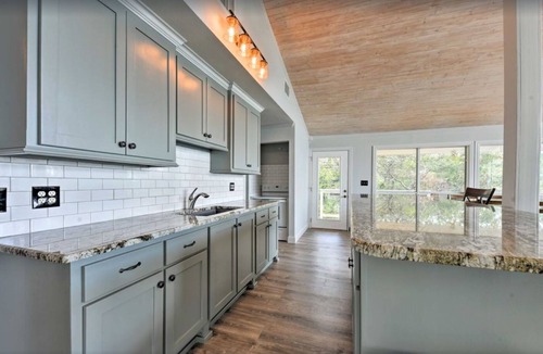 Lake Brownwood House | Lake Front Paradise, with Spectacular views!