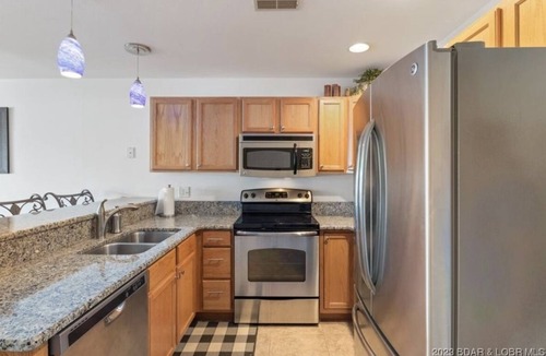 Kaiser Condo | ~ Lake Front ~ Parkview Paradise ~