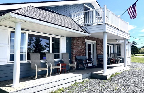 Saint David House | Lake Front Rental on Long Lake Maine