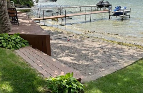 Three Mile Bay Cabin | Lake front retreat on Blue Bill Bay