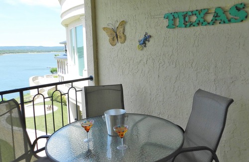 Highland Lake Estates Condo | Lake front retreat at the Island on Lake Travis -1