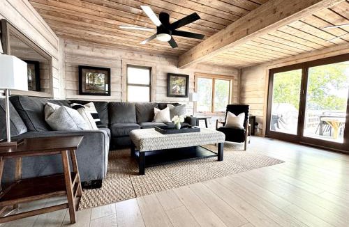 Decatur House | Lake Front Retreat Kayak Paddleboard Fishing